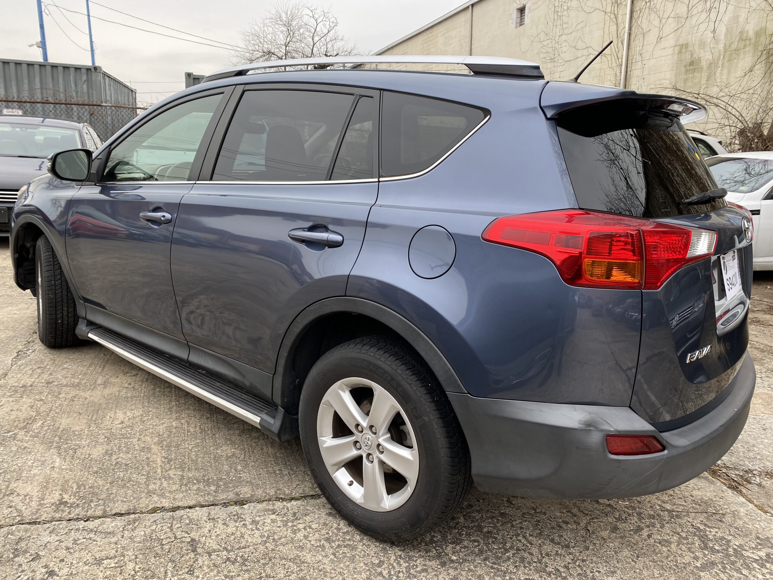 2014 Toyota Rav 4 – connect2autos.com