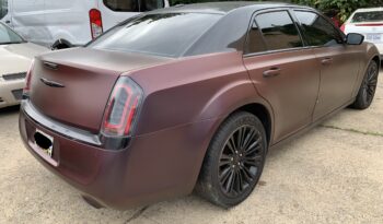 2011 Chrysler 300 full